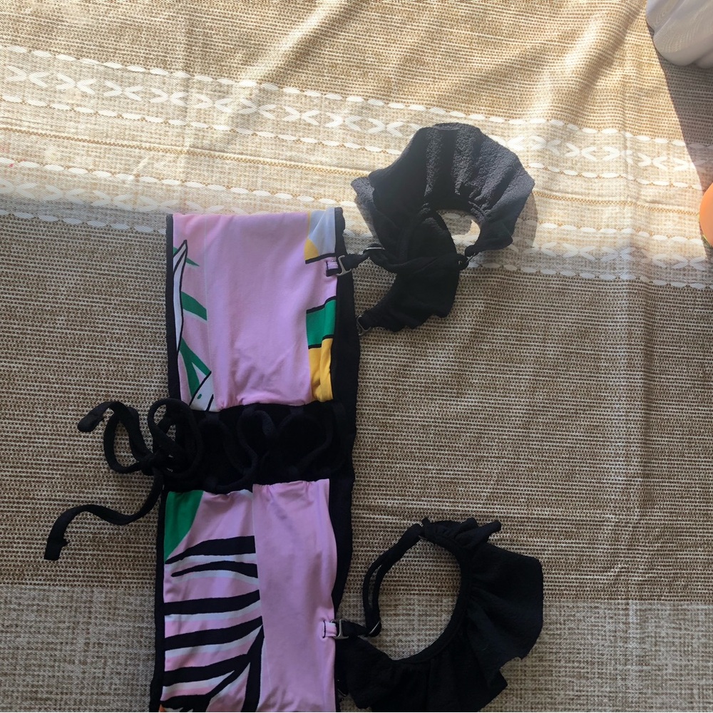 Maaji Reversible Black/Multi Color Ruffle Bikini … - image 3